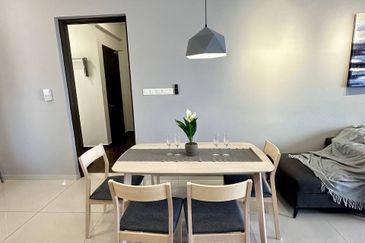 Baypoint @ Country Garden Danga Bay