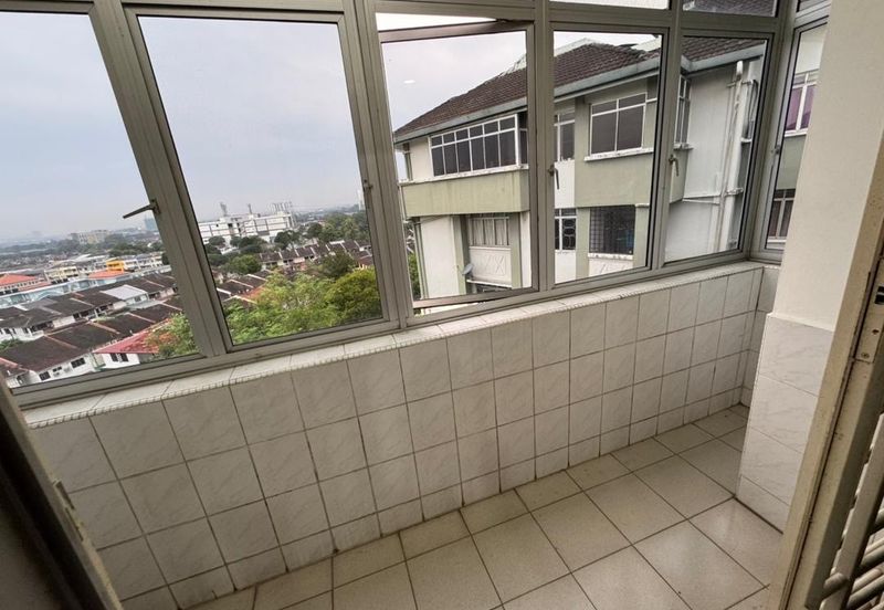 Mon Bisca, Bandar Baru Permas Jaya