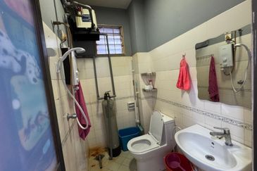 Mon Bisca, Bandar Baru Permas Jaya