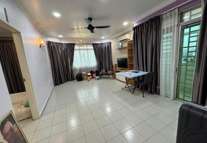 Mon Bisca, Bandar Baru Permas Jaya