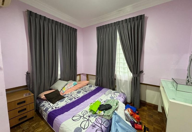 Mon Bisca, Bandar Baru Permas Jaya