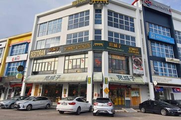 Taman Mount Austin Commercial