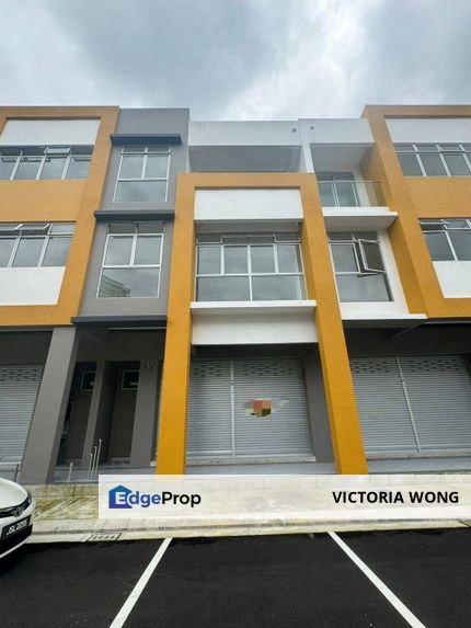 Taman Molek ,Molek  Hub 3 Storey Shoplot For Rent , Johor, Johor Bahru