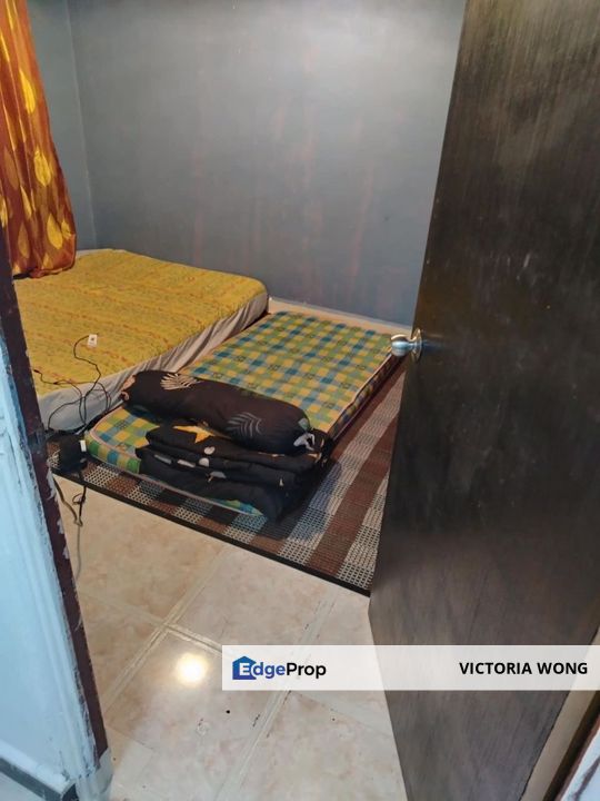 Flat Cempaka Block 16 Tampoi , Johor, Johor Bahru