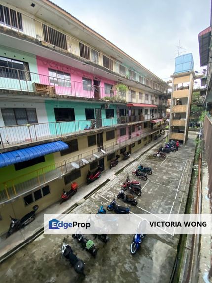 Flat Cempaka Block 16 Tampoi , Johor, Johor Bahru