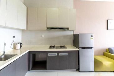 Baypoint @ Country Garden Danga Bay