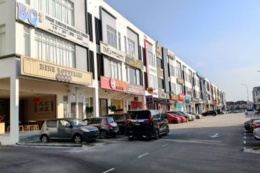 Crest @ Austin Emerald 1