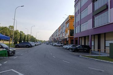 Crest @ Austin Emerald 1