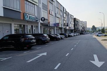 Crest @ Austin Emerald 1