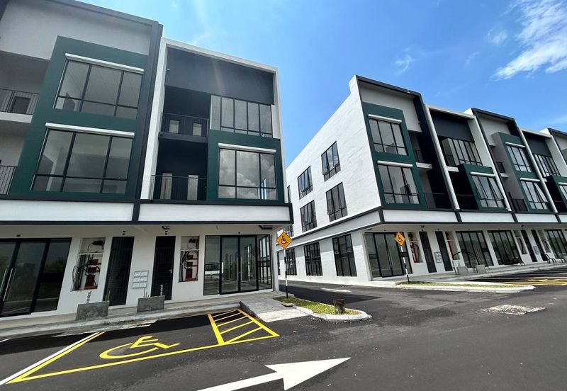 Crest @ Austin Emerald 2