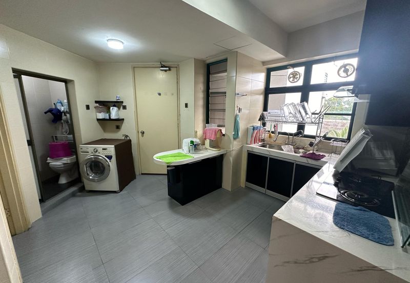 The Straits View, Bandar Baru Permas Jaya