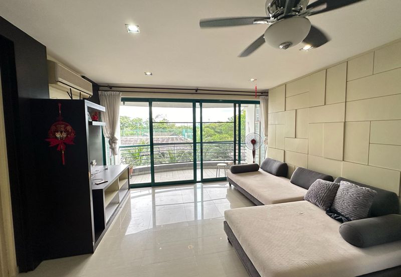 The Straits View, Bandar Baru Permas Jaya