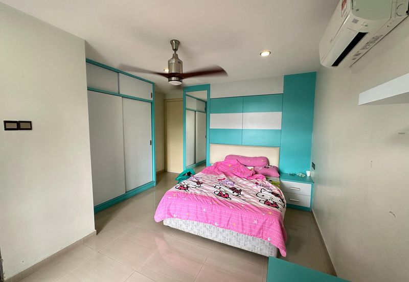 The Straits View, Bandar Baru Permas Jaya