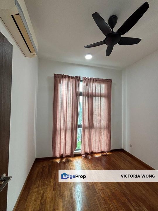 Crescent Bay Suite Bayu Puteri Permas Jaya, Johor, Johor Bahru