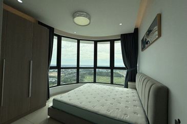 The M @ Medini Macrolink