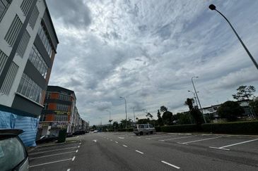 Crest @ Austin Emerald 1