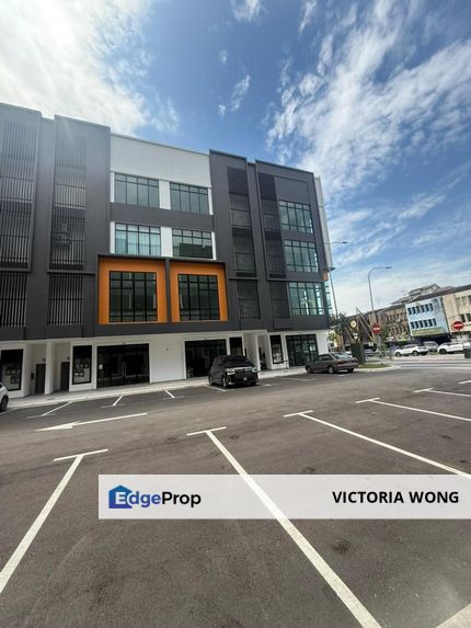 Pelangi Avenue Shoplot First Floor With Lift ( Endlot ), Johor, Johor Bahru