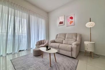 Baypoint @ Country Garden Danga Bay