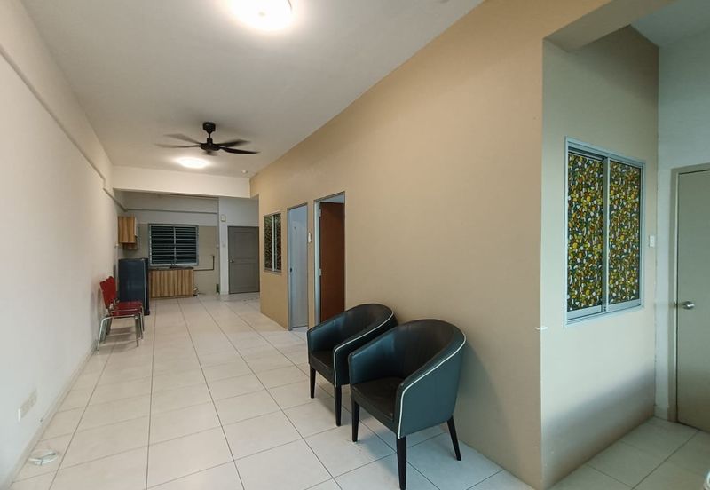 Akademik Suite @ Mount Austin