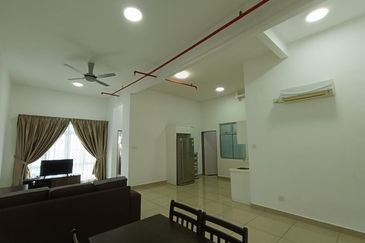 Akademik Suite @ Mount Austin