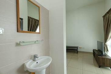 Akademik Suite @ Mount Austin