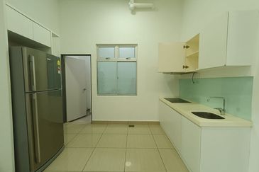 Akademik Suite @ Mount Austin