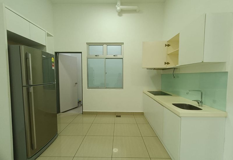 Akademik Suite @ Mount Austin