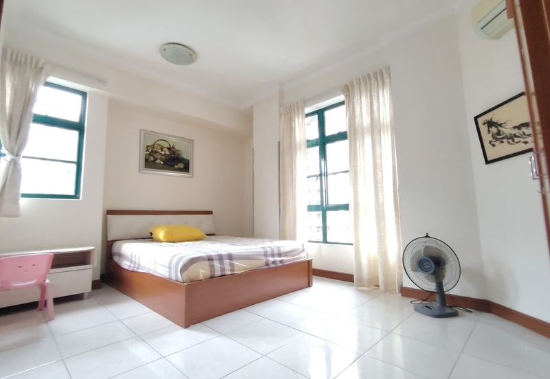 The Straits View, Bandar Baru Permas Jaya