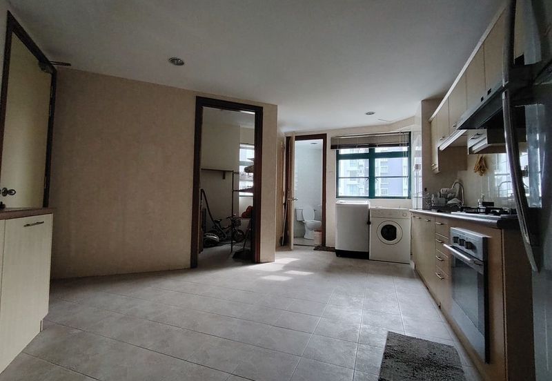 The Straits View, Bandar Baru Permas Jaya