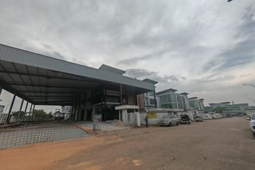 Senai New Semi-Detached Factory