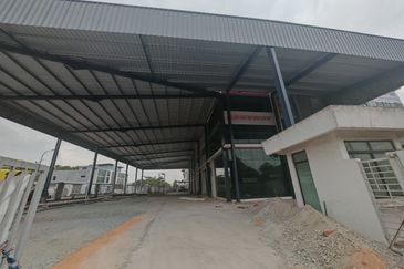 Senai New Semi-Detached Factory