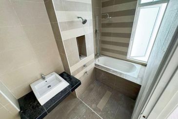 Jalan Perjiranan 11/20