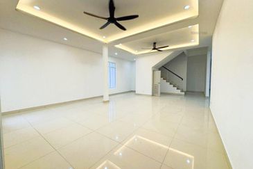 Jalan Perjiranan 11/20