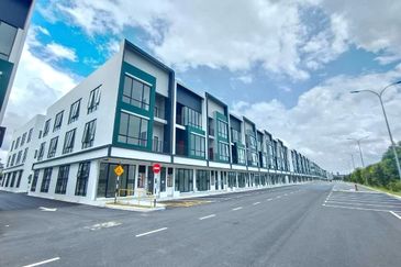 Crest @ Austin Emerald 2