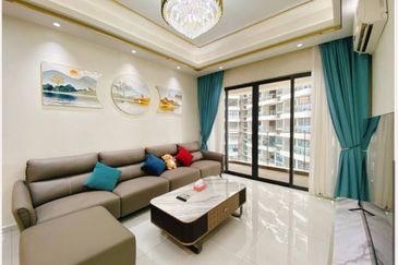 Baypoint @ Country Garden Danga Bay