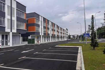 Crest @ Austin Emerald 1