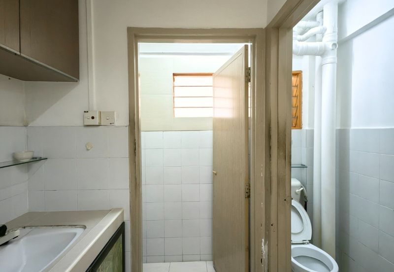 Flat Taman Plentong Utama