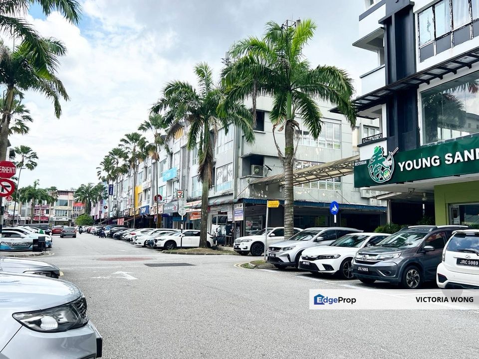 Sutera Utama Sutera Square 3 Storey Shop, Johor, Skudai