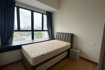 Baypoint @ Country Garden Danga Bay