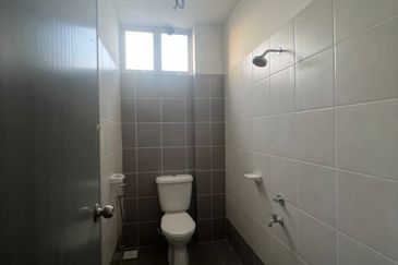 Senai New Semi-Detached Factory