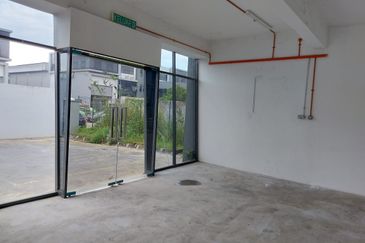 Apex Bizhub Desa Cemerlang