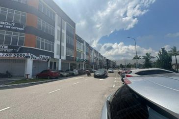 Crest @ Austin Emerald 1