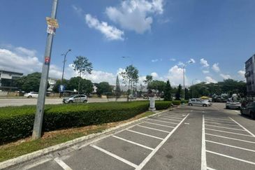 Crest @ Austin Emerald 1