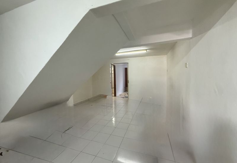 Taman Plentong Utama