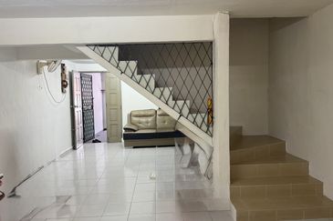 Taman Plentong Utama