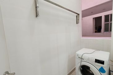 MANHATTAN @ Austin Heights