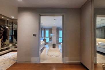 Emerald Bay @ Puteri harbour