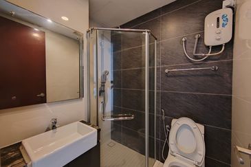 Bay Laurel @ Country Garden Danga Bay