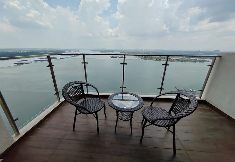 Bay Laurel @ Country Garden Danga Bay