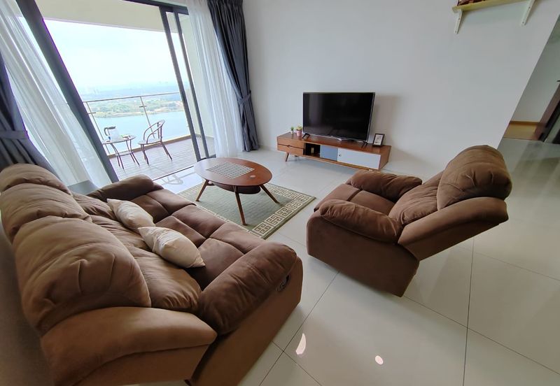 Bay Laurel @ Country Garden Danga Bay